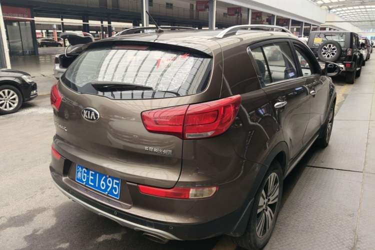 Used Kia Sportage R 2016 2.0L Automatic Two-Wheel Drive DLX Rear Right 45 Deg