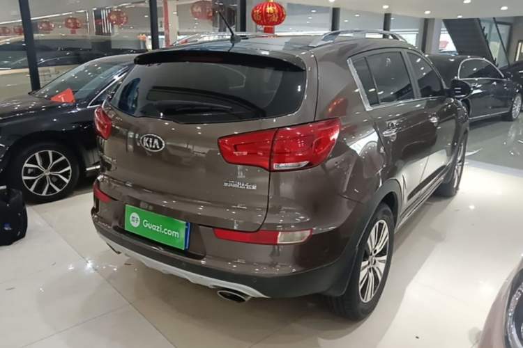 Used Kia Sportage R 2016 2.0L Automatic Two-Wheel Drive DLX Rear Right 45 Deg