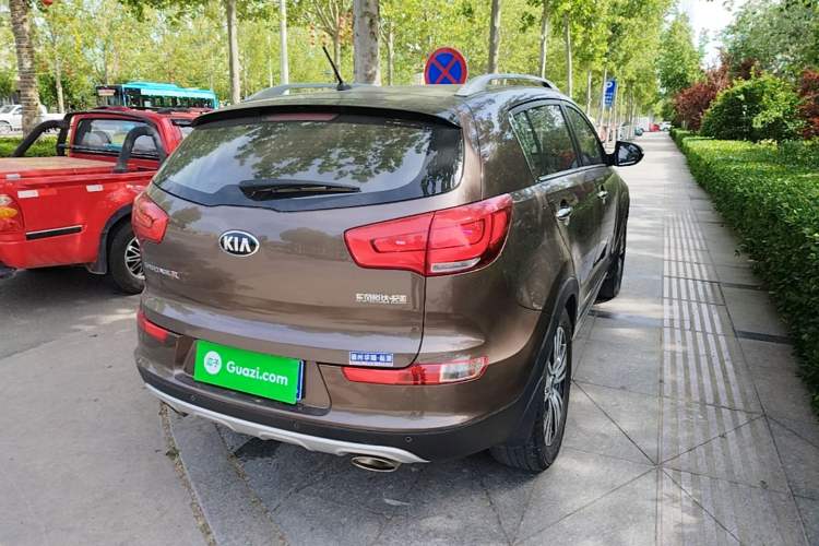 Used Kia Sportage R 2016 2.0L Automatic Two-Wheel Drive DLX Rear Right 45 Deg
