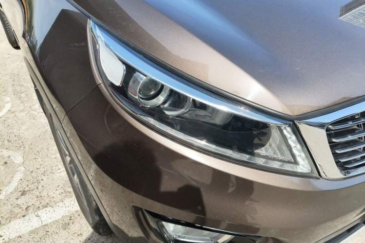 Used Kia Sportage R 2016 2.0L Automatic Two-Wheel Drive GLS Trim Right Front Headlight