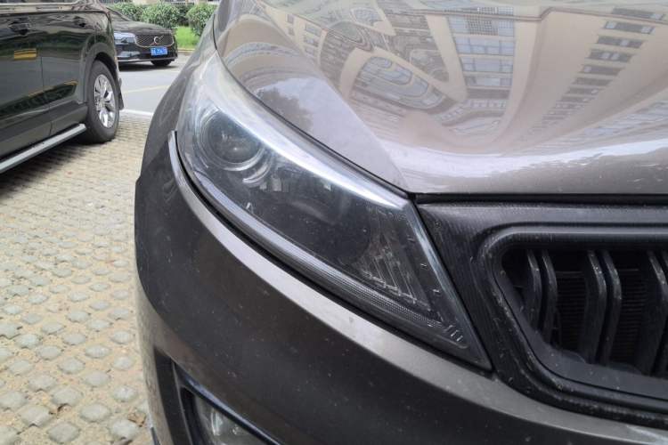 Used Kia Sportage R 2016 2.0L Automatic Two-Wheel Drive GL Right Front Headlight