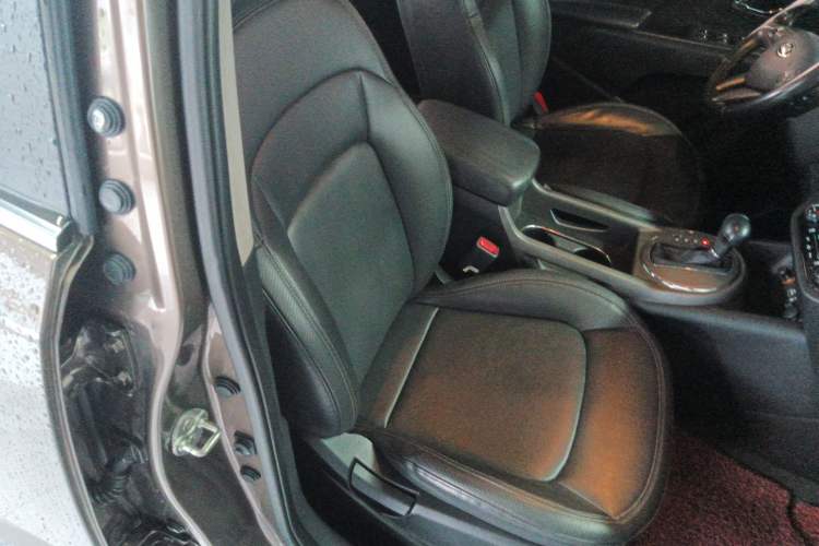 Used Kia Sportage R 2016 2.0L Automatic Two-Wheel Drive GLS Trim Right Front Seat