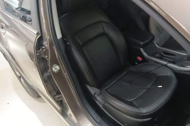 Used Kia Sportage R 2016 2.0L Automatic Two-Wheel Drive DLX Right Front Seat