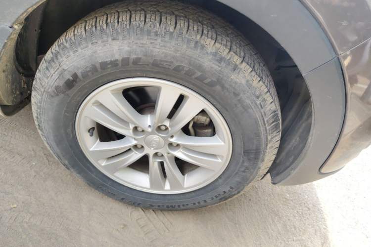 Used Kia Sportage R 2016 2.0L Automatic Two-Wheel Drive GL Right Front Wheel Hub