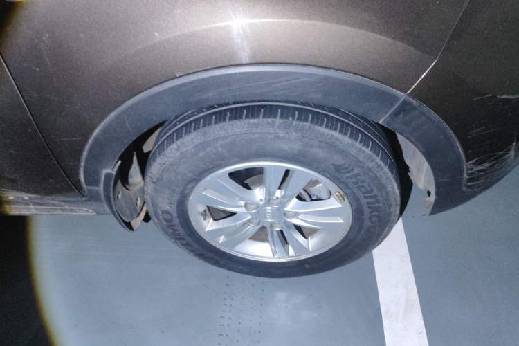 Used Kia Sportage R 2016 2.0L Automatic Two-Wheel Drive GL Right Front Wheel Hub