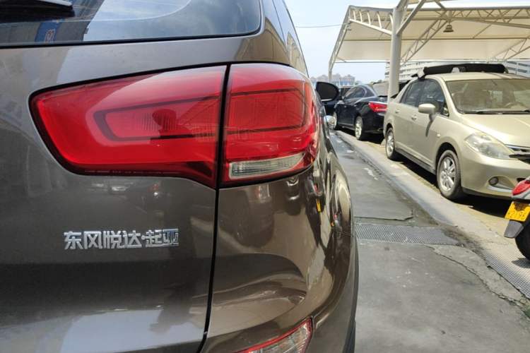 Used Kia Sportage R 2016 2.0L Automatic Two-Wheel Drive GL Right Rear Taillight