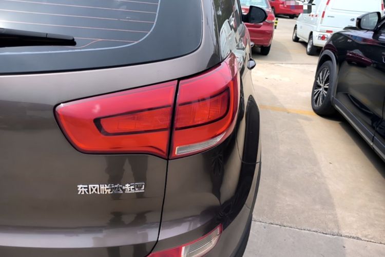 Used Kia Sportage R 2016 2.0L Manual Two-Wheel Drive GL Trim Right Rear Taillight