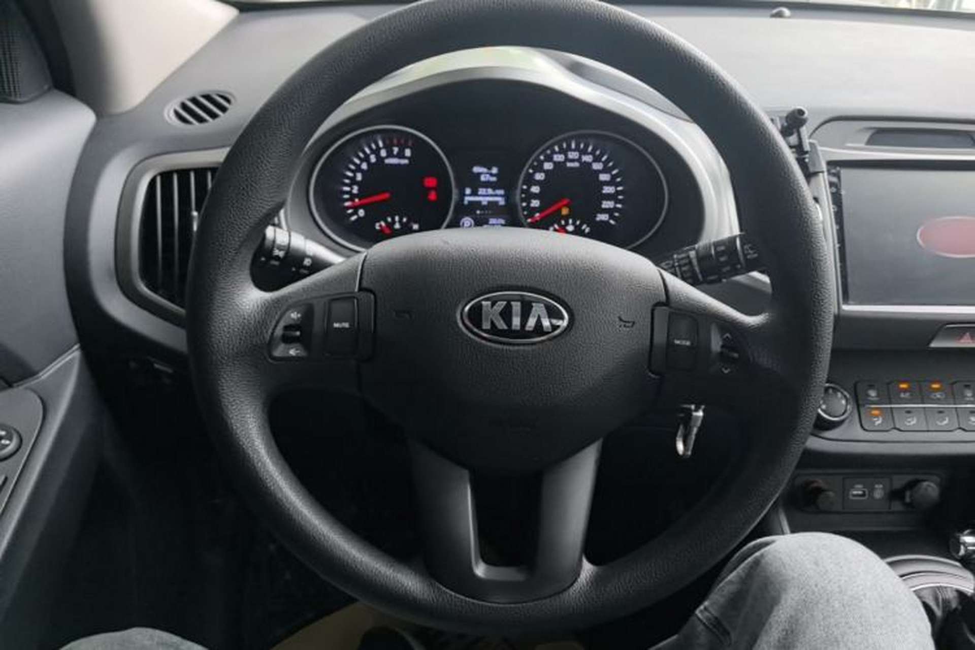 Used Kia Sportage R 2016 2.0L Automatic Two-Wheel Drive GL Steering Wheel