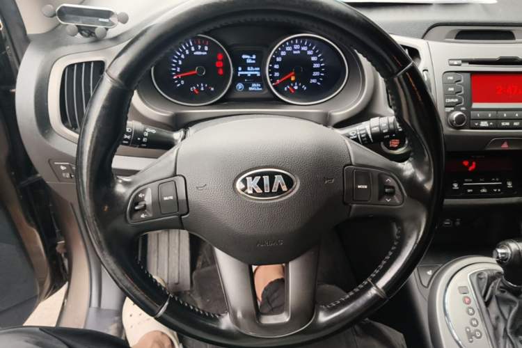 Used Kia Sportage R 2016 2.0L Automatic Two-Wheel Drive DLX Steering Wheel