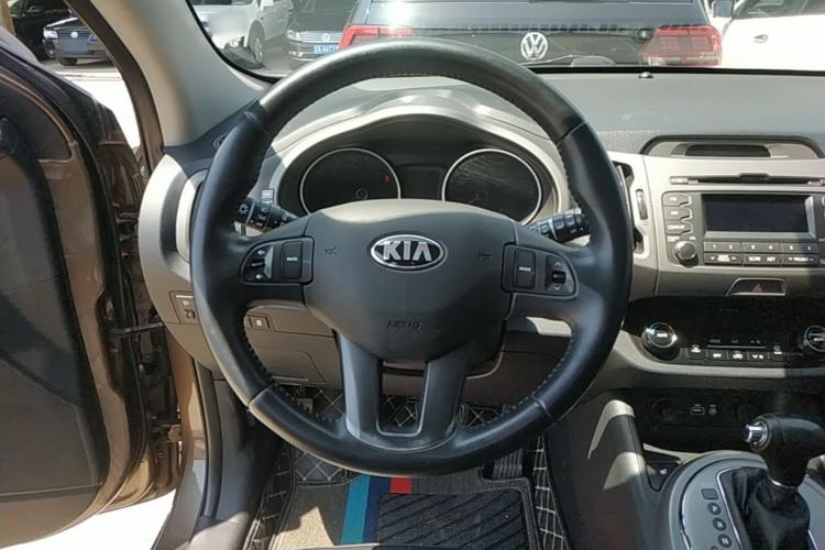 Used Kia Sportage R 2016 2.0L Automatic Two-Wheel Drive DLX Steering Wheel