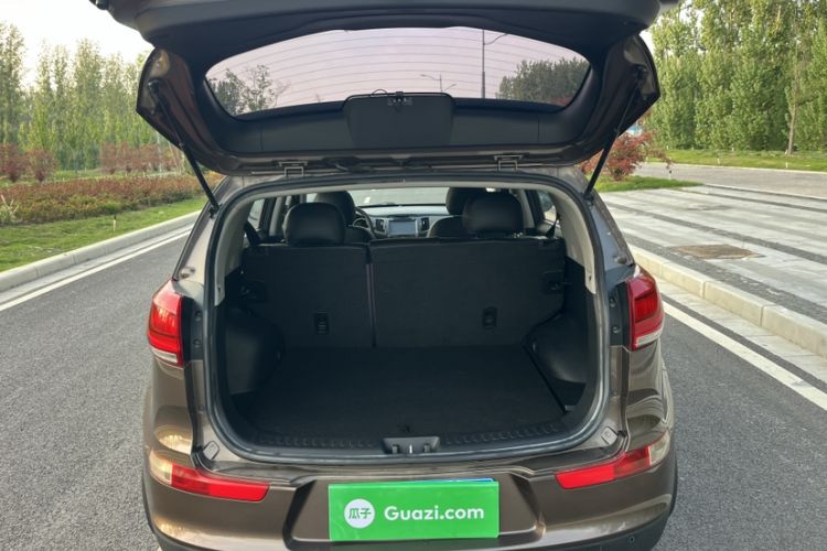 Used Kia Sportage R 2016 2.0L Automatic Two-Wheel Drive GL Trunk