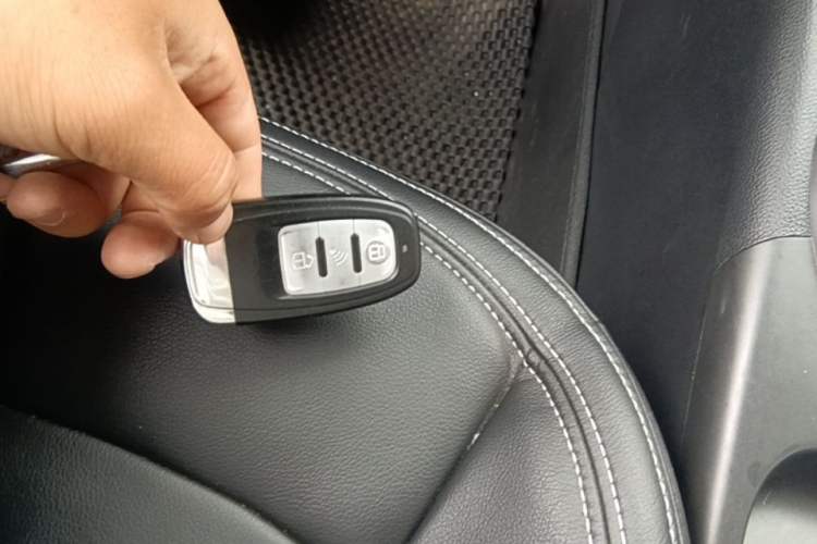 Used Kia Sportage R 2016 2.0L Automatic Two-Wheel Drive GL Vehicle Key