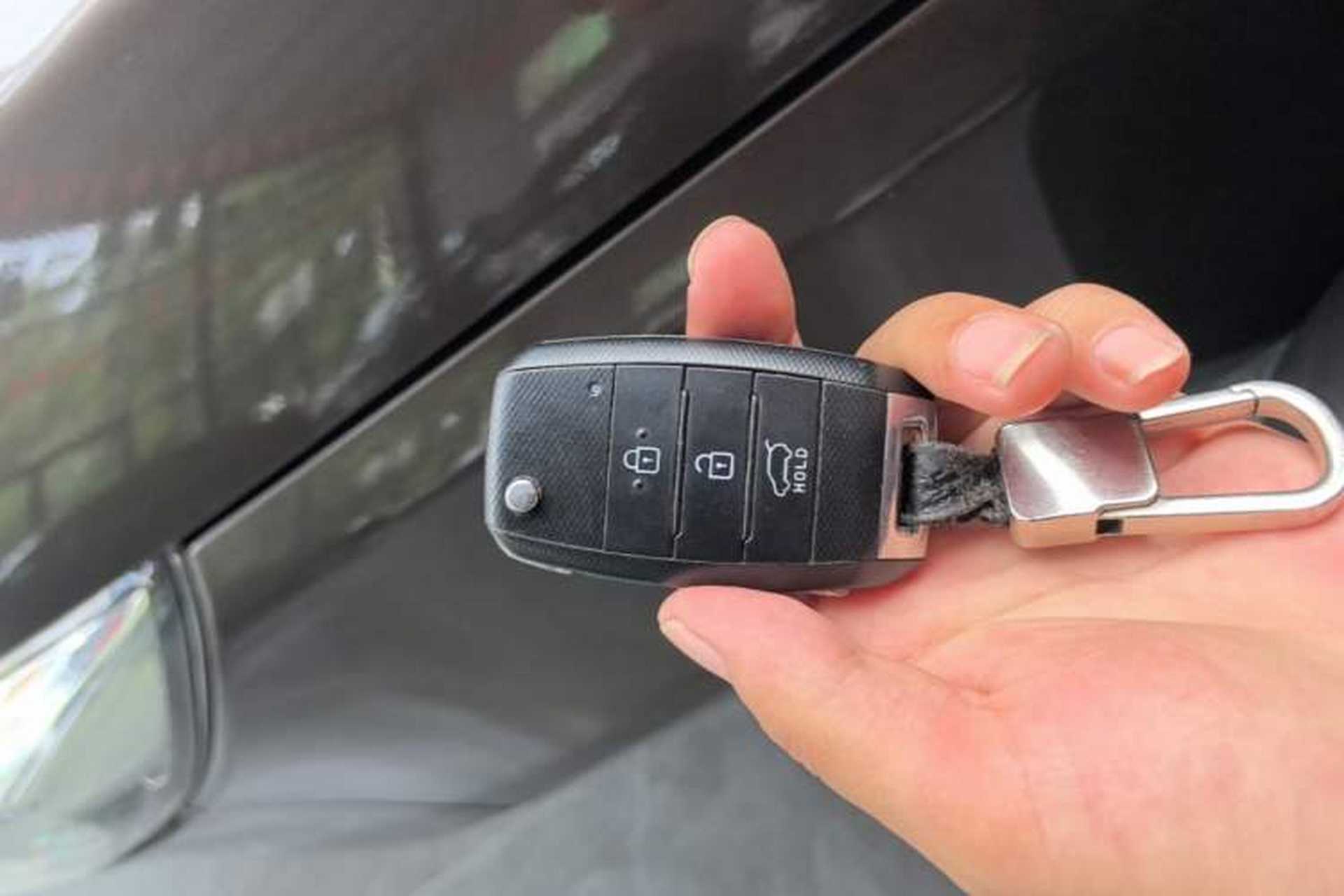 Used Kia Sportage R 2016 2.0L Automatic Two-Wheel Drive GL Vehicle Key