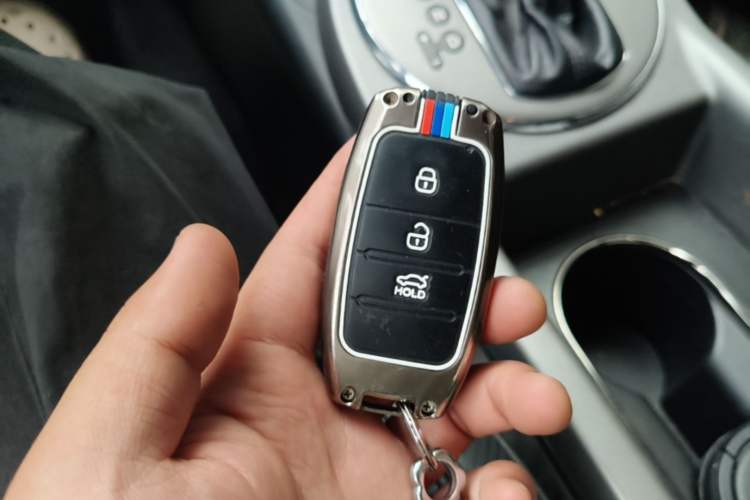 Used Kia Sportage R 2016 2.0L Automatic Two-Wheel Drive DLX Vehicle Key
