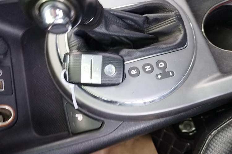 Used Kia Sportage R 2016 2.0L Automatic Two-Wheel Drive DLX Vehicle Key