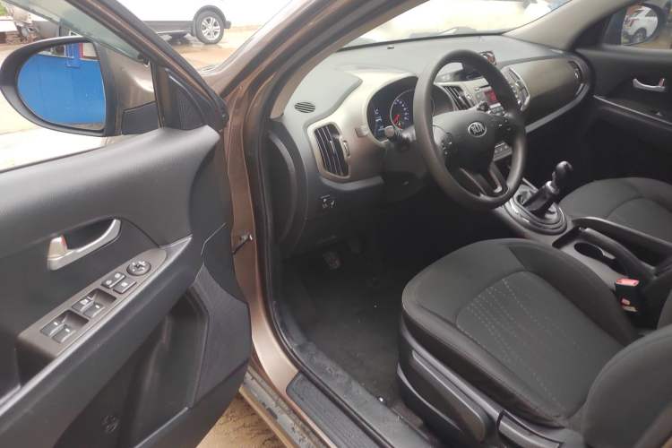 Used Kia Sportage R 2016 2.0L Manual Two-Wheel Drive GL Trim Driver Seat