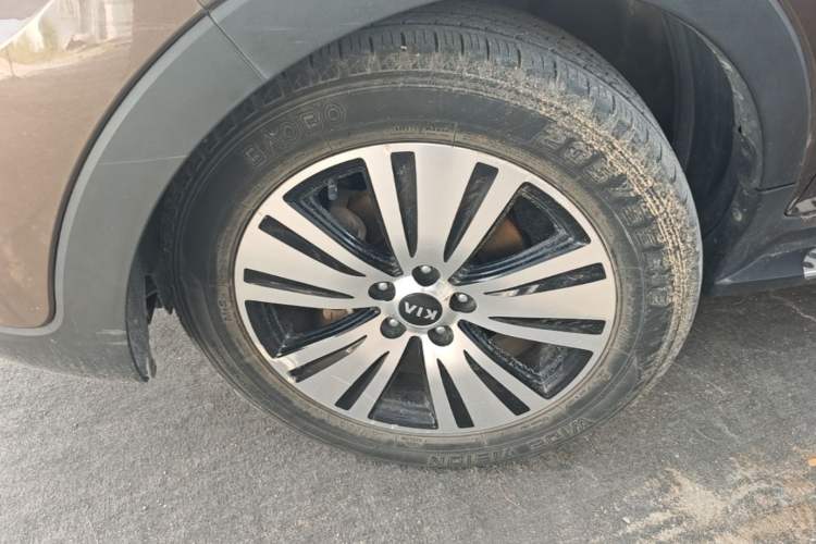 Used Kia Sportage R 2016 2.0L Automatic Two-Wheel Drive DLX Exterior 4