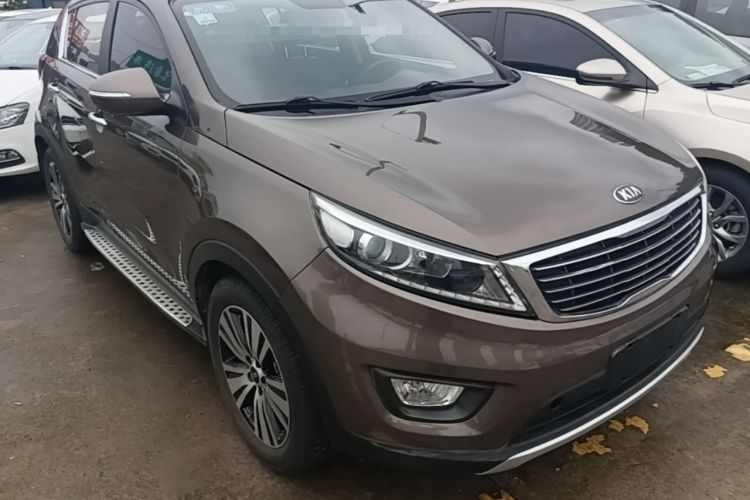 Used Kia Sportage R 2016 2.0L Automatic Two-Wheel Drive DLX Front Right 45 Deg