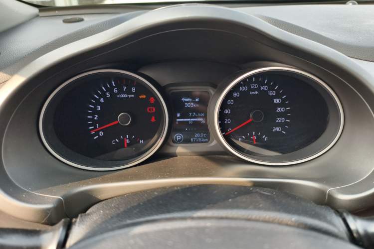Used Kia Sportage R 2016 2.0L Automatic Two-Wheel Drive GL Instrument Cluster