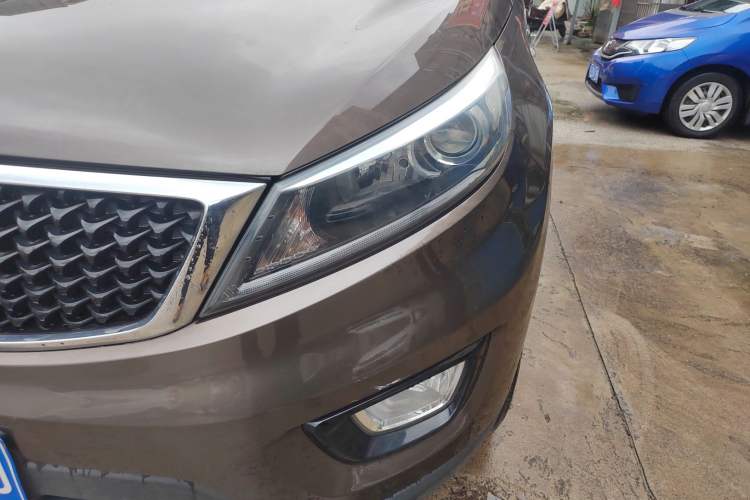 Used Kia Sportage R 2016 2.0L Manual Two-Wheel Drive GL Trim Left Front Headlight