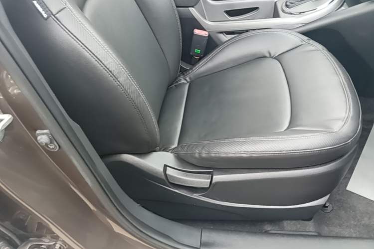 Used Kia Sportage R 2016 2.0L Automatic Two-Wheel Drive DLX Right Front Seat