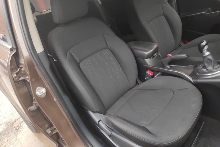 Used Kia Sportage R 2016 2.0L Manual Two-Wheel Drive GL Trim Right Front Seat