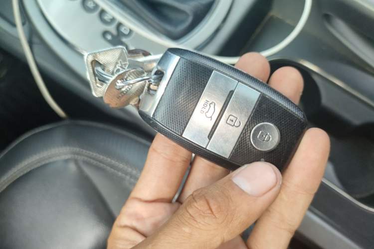 Used Kia Sportage R 2016 2.0L Automatic Two-Wheel Drive GLS Trim Vehicle Key