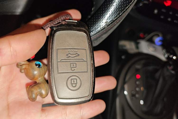 Used Kia Sportage R 2016 2.0L Automatic Two-Wheel Drive DLX Vehicle Key