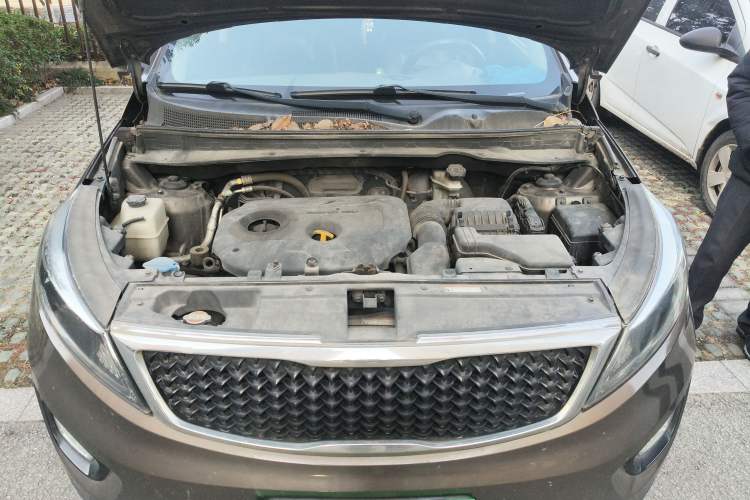 Used Kia Sportage R 2016 2.0L Automatic Two-Wheel Drive GL Engine Bay