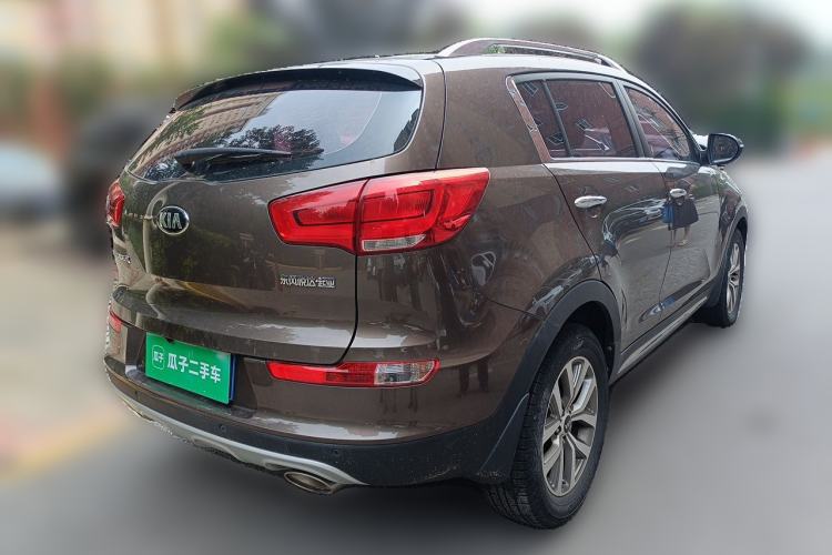 Used Kia Sportage R 2016 2.0L Automatic Two-Wheel Drive GLS Trim Rear Right 45 Deg
