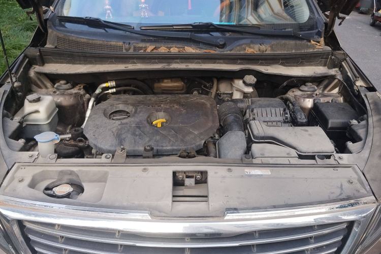 Used Kia Sportage R 2016 2.0L Automatic Two-Wheel Drive GLS Trim Engine Bay