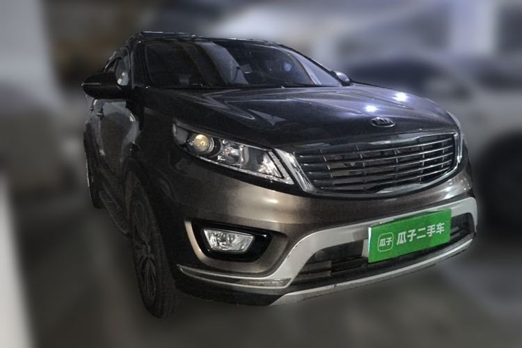 Used Kia Sportage R 2016 2.0L Automatic Two-Wheel Drive DLX Front Right 45 Deg