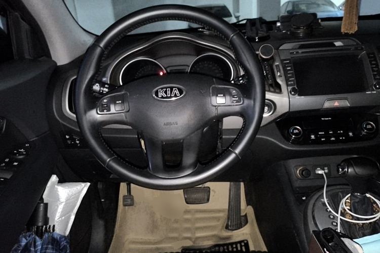Used Kia Sportage R 2016 2.0L Automatic Two-Wheel Drive DLX Steering Wheel