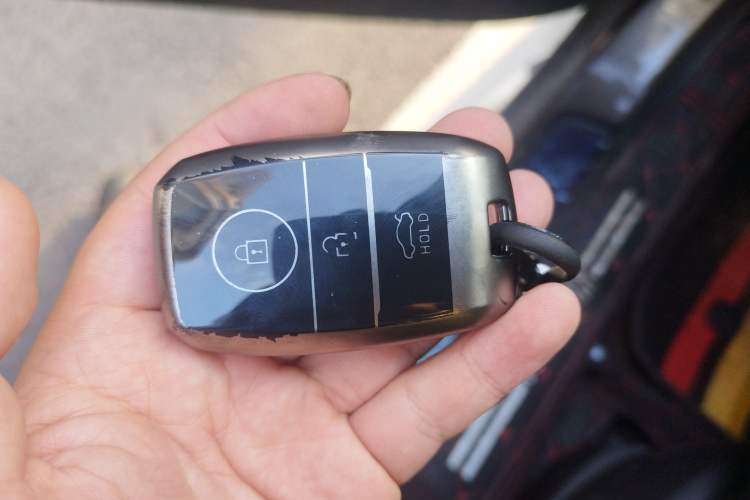 Used Kia Sportage R 2016 2.0L Automatic Two-Wheel Drive GLS Trim Vehicle Key