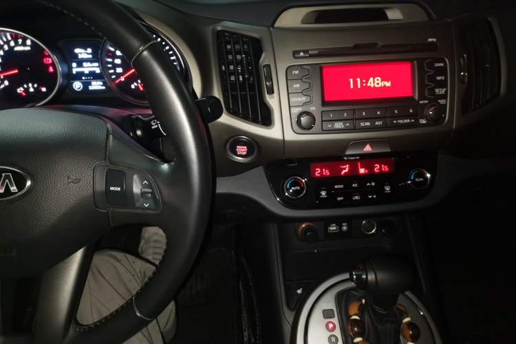 Used Kia Sportage R 2016 2.0L Automatic Two-Wheel Drive DLX Audio And AC Panel