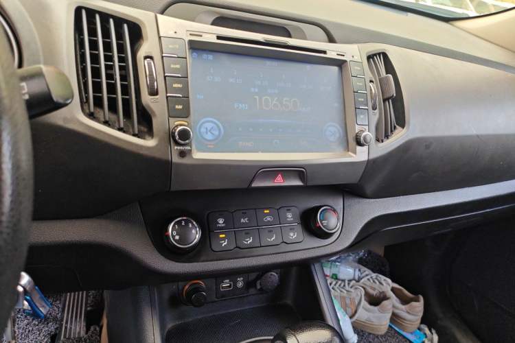 Used Kia Sportage R 2016 2.0L Automatic Two-Wheel Drive GL Audio And AC Panel