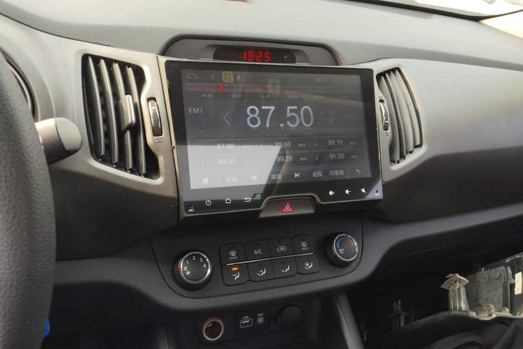 Used Kia Sportage R 2016 2.0L Automatic Two-Wheel Drive GL Audio And AC Panel