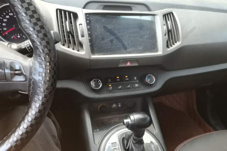 Used Kia Sportage R 2016 2.0L Automatic Two-Wheel Drive GL Audio And AC Panel