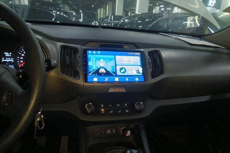Used Kia Sportage R 2016 2.0L Manual Two-Wheel Drive GL Trim Audio And AC Panel