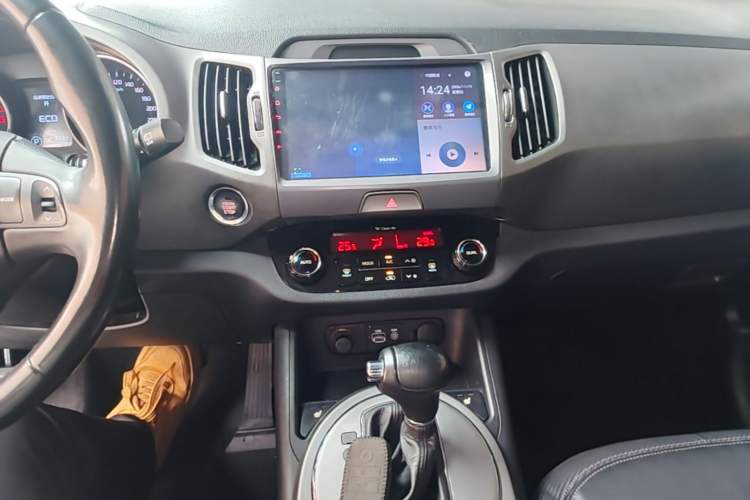 Used Kia Sportage R 2016 2.0L Automatic Two-Wheel Drive DLX Audio And AC Panel