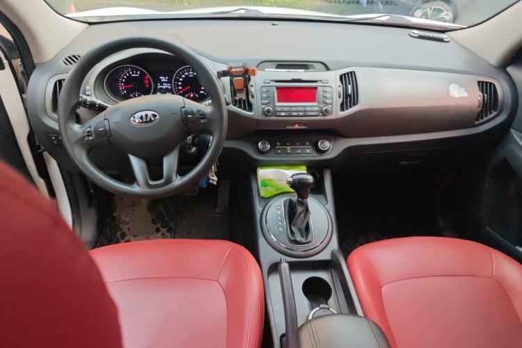 Used Kia Sportage R 2016 2.0L Automatic Two-Wheel Drive GL Center Console