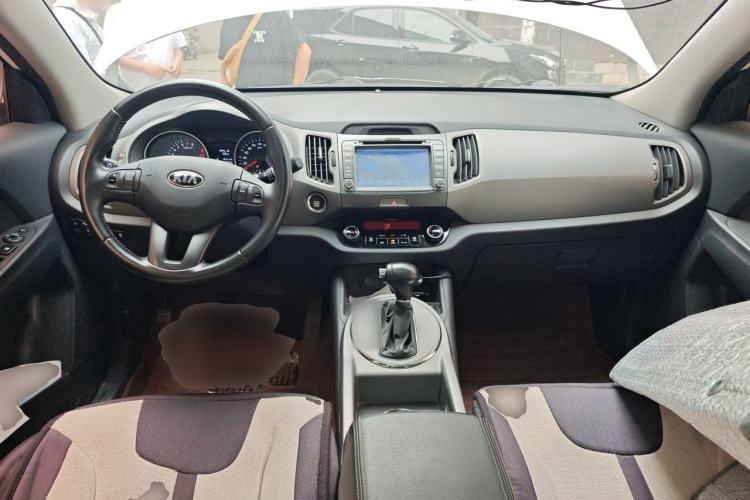 Used Kia Sportage R 2016 2.0L Automatic Two-Wheel Drive DLX Center Console
