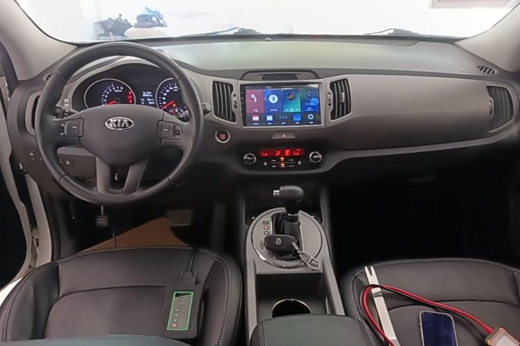 Used Kia Sportage R 2016 2.0L Automatic Two-Wheel Drive DLX Center Console