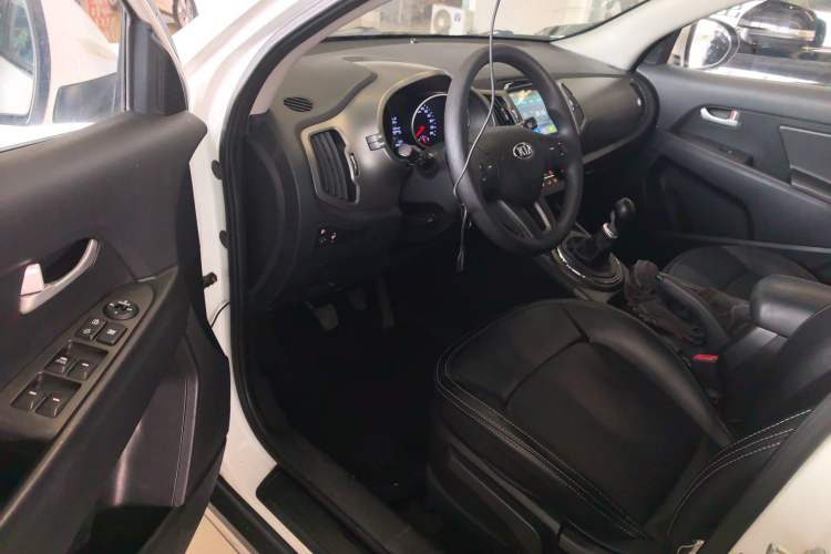 Used Kia Sportage R 2016 2.0L Manual Two-Wheel Drive GL Trim Driver Seat