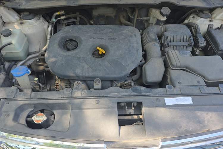 Used Kia Sportage R 2016 2.0L Automatic Two-Wheel Drive GLS Trim Engine Bay