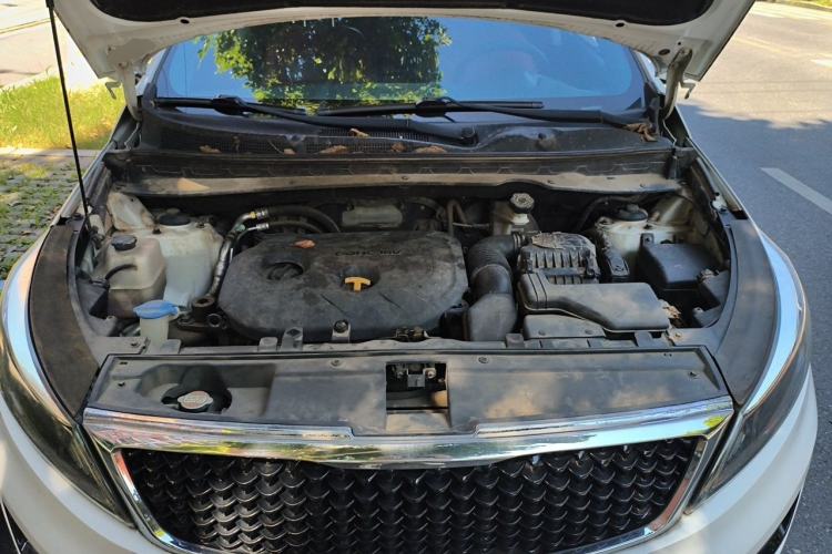 Used Kia Sportage R 2016 2.0L Automatic Two-Wheel Drive GL Engine Bay
