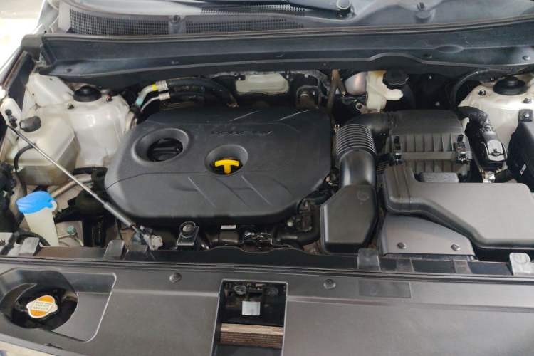 Used Kia Sportage R 2016 2.0L Automatic Two-Wheel Drive GL Engine Bay