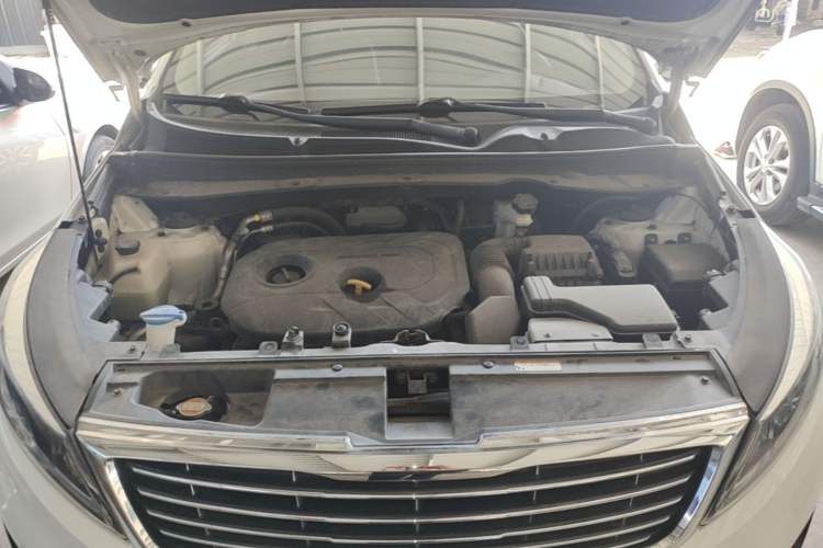 Used Kia Sportage R 2016 2.0L Automatic Two-Wheel Drive GLS Trim Engine Bay