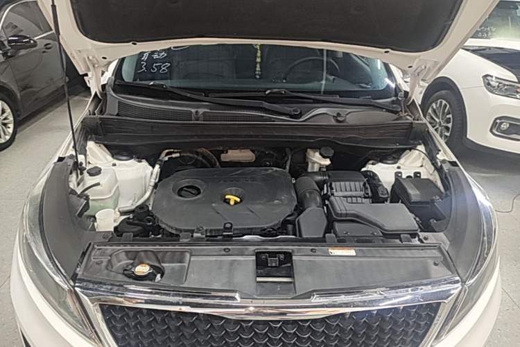 Used Kia Sportage R 2016 2.0L Automatic Two-Wheel Drive GL Engine Bay