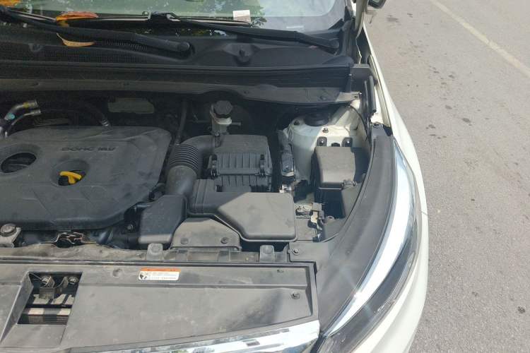 Used Kia Sportage R 2016 2.0L Automatic Two-Wheel Drive GL Engine Bay Left